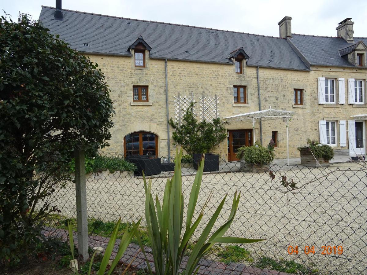 La Ferme Aux Chats Bed & Breakfast Formigny Exterior photo